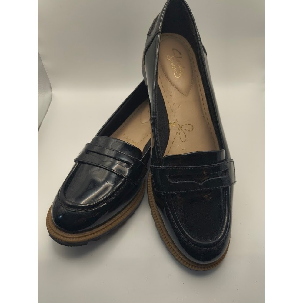 Clarks Somerset Penny Loafers 9.5 Womens Black Patent Leather Excellent Lug Sole